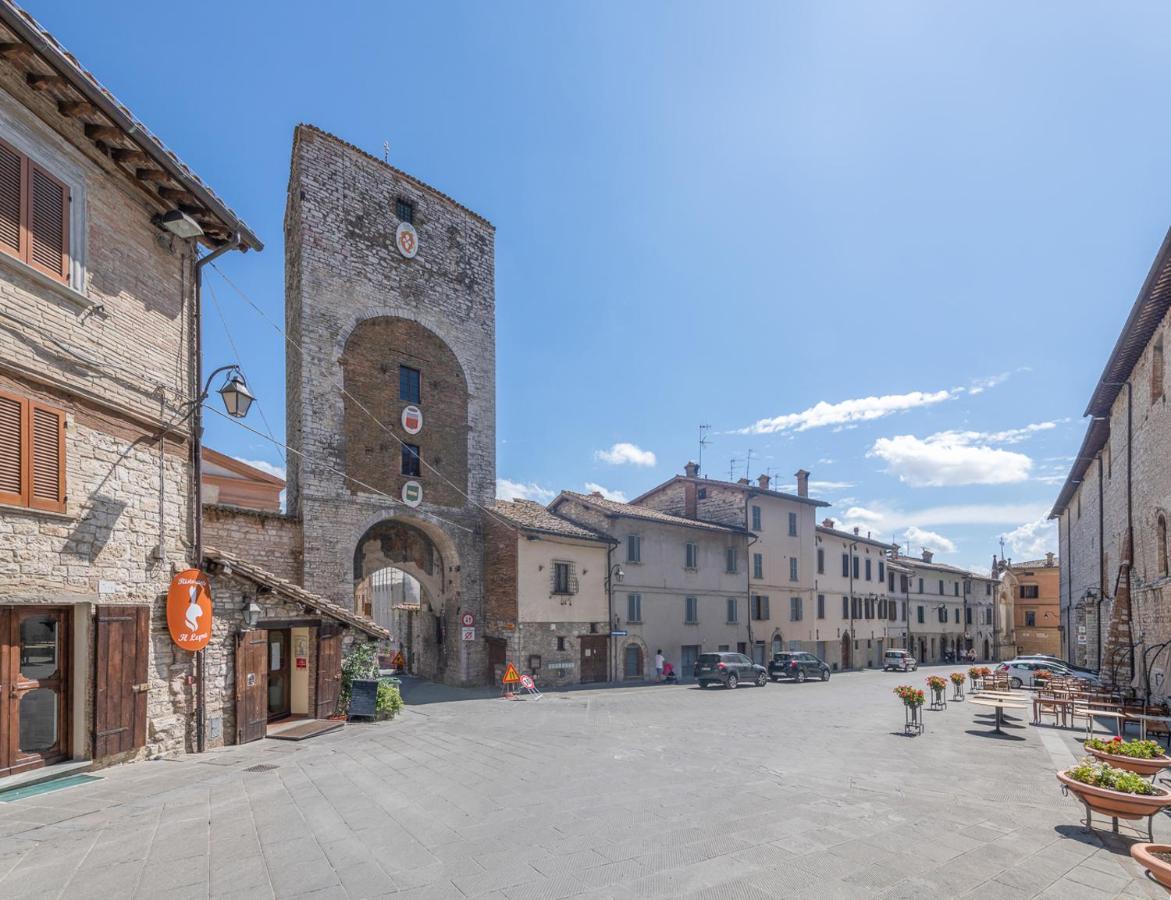 L'Ira Di Dante Gubbio Exterior foto